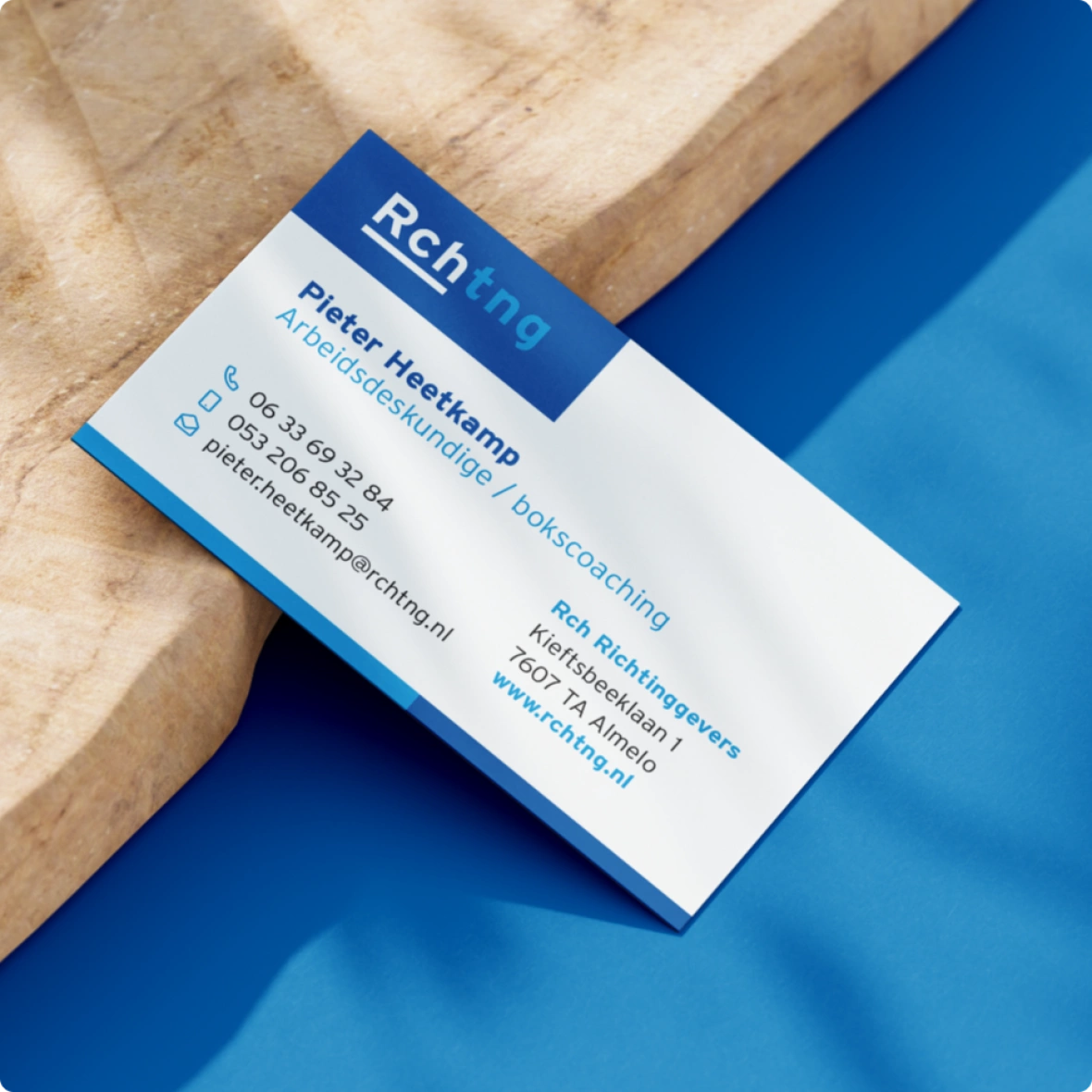 Free Business Card Mockup 4